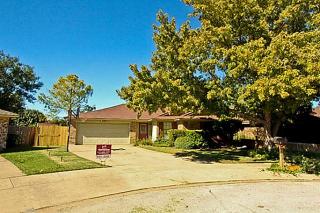 7709 Dove Ct, Fort Worth TX  76148-1802 exterior