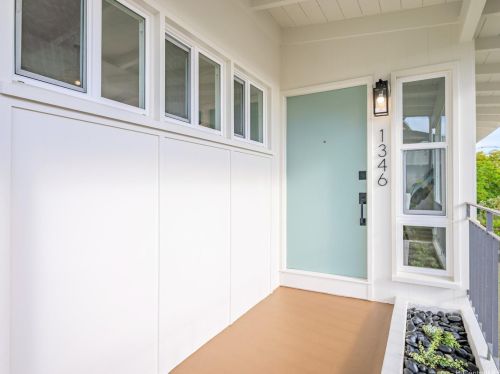 1346 Nehoa St, Honolulu HI  96822-3074 exterior