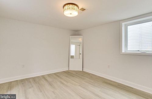 118 Fleetwood Ter, Silver Spring MD  20910-5511 exterior