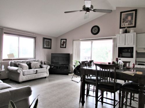 2100 Western Ave, Waukegan, IL 60087-3905