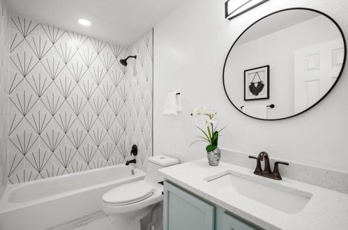 193 Spg Br Loop, Uhland TX 78640-5365 exterior