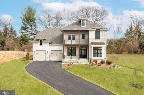 6568 Brooks Pl, Falls Church, VA 22044-1105