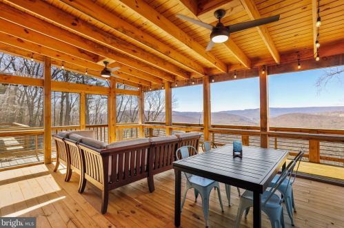 1034 Toms Knob Approach, Lost City WV 26810-8428 exterior