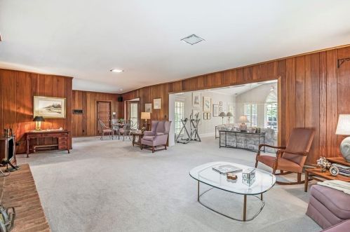 1386 Moores Mill Rd, Atlanta GA  30327-1432 exterior