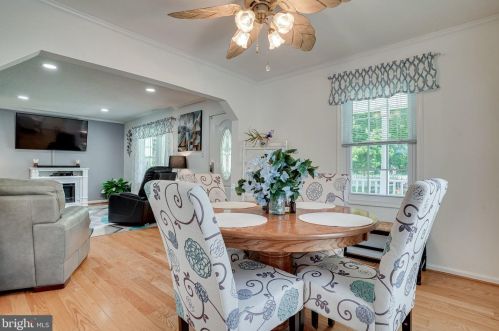 8729 Redman St, Springfield VA  22153-2413 exterior