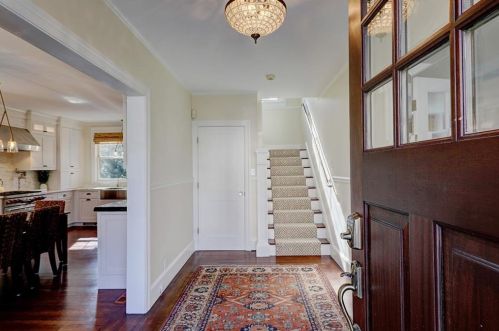 73 Everett Ave, Providence, RI 02906-4206