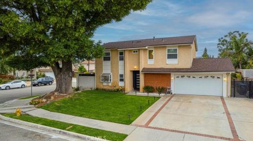 1247 Fuller Ave, Simi Valley, CA 93065-4631