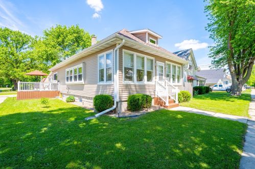 482 Broadway St, Marseilles, IL 61341-1955