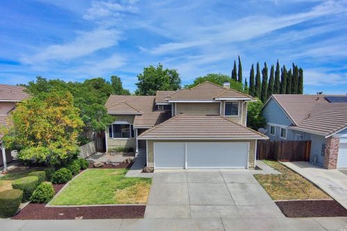 119 Buttercup Cir, Vacaville, CA 95687-7320