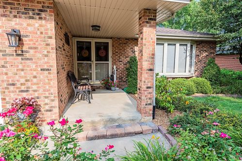 1514 Eagle Vista Dr, Mokena, IL 60451-2313