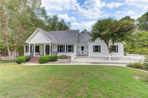 13735 Hidden Dr, Lanexa, VA 23089-5412