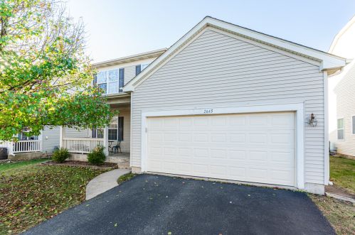 2645 Pecos Cir, Boulder Hill, IL 60538-3711