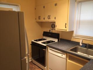 2510 Canterbury Rd, Baltimore MD  21234-7007 exterior