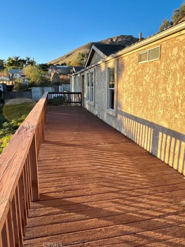 6062 Rouner Dr, Riverside CA  92509-1733 exterior