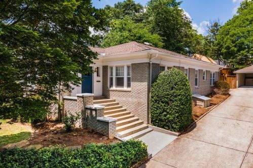 1016 Kentucky Ave, Atlanta GA  30306-3534 exterior