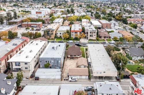 129 Cedar St, Glendale CA  91205-1207 exterior