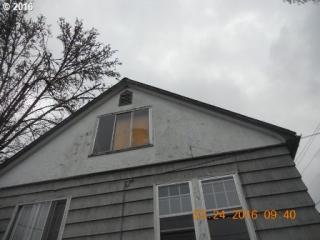 1426 Douglas Ave, Roseburg, OR 97470-3767