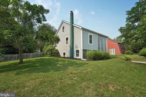 13 Sunny Way, Graceham, MD 21788-1771