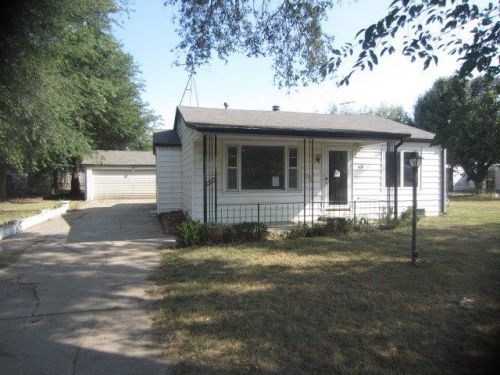 428 56th St, Wichita, KS 67216-3819
