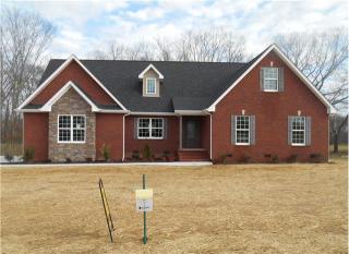 115 Parkway Pl, Tullahoma, TN 37388-5341