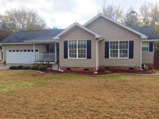 2306 Woodlawn Rd, Greenwood, SC 29649-8543