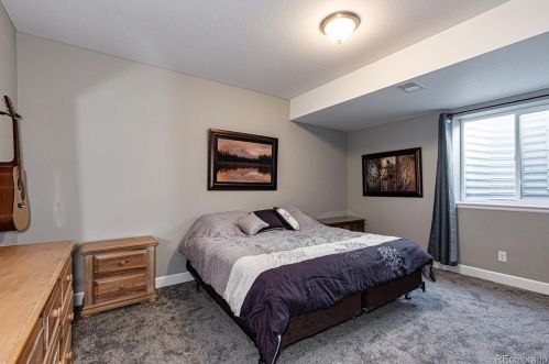 6571 Addison Way, Aurora CO 80016-4162 exterior