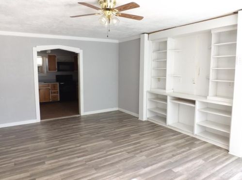 408 Jones St, Columbus, TX 78934-1531