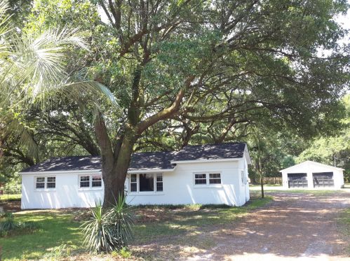 1070 Leonard Dr, Johns Island, SC 29455-8921