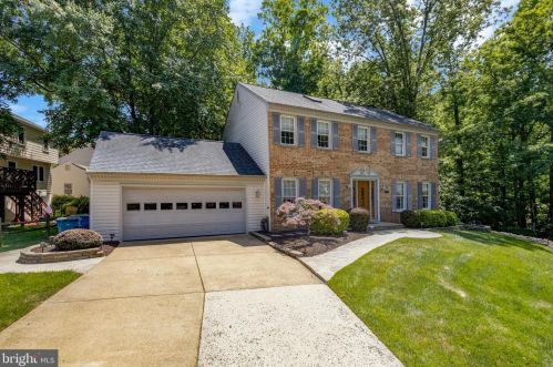 6377 Phillip Ct, Springfield, VA 22152-2844