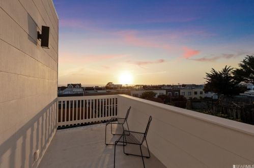 1767 40th Ave, San Francisco CA  94122-4039 exterior
