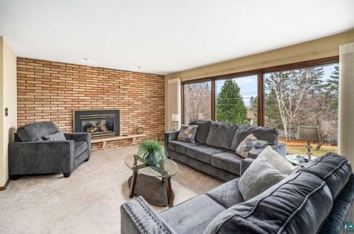 4628 Oneida St, Duluth, MN 55804-1535