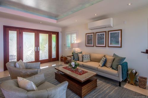 445 Maono Loop, Honolulu HI  96821-2526 exterior