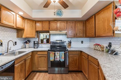 525 Williamson Cir, Media, PA 19063-5132