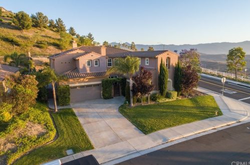 16849 Ridge Cliff Dr, Riverside CA  92503-0251 exterior