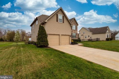 157 Desilvio Dr, Erial, NJ 08081-3400