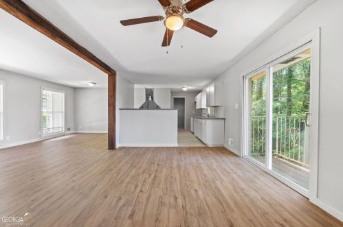 2916 Handy Dr, Atlanta GA  30318-7239 exterior