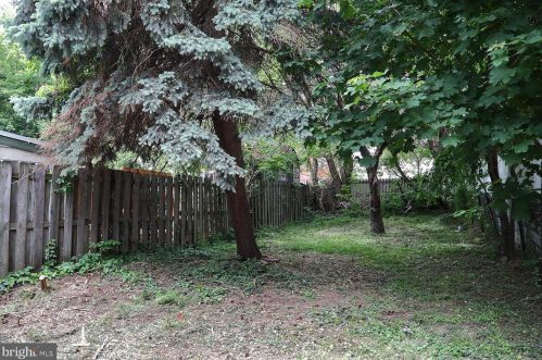 445 Vine St, Lancaster PA  17603-5241 exterior