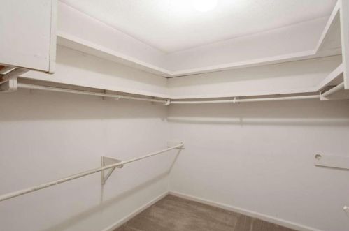 285 Glen Lake Dr, Atlanta GA  30327-4819 exterior