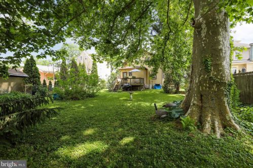 317 Maple Ave, Camden, NJ 08109-2621