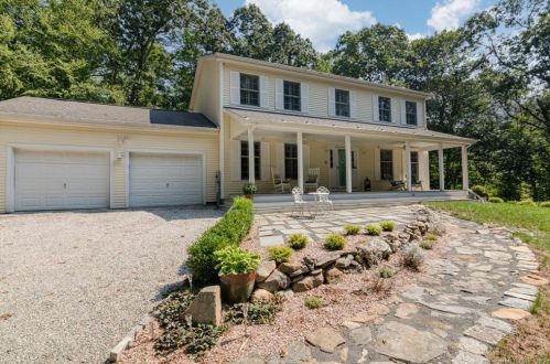 27 Eagle Ridge Dr, Essex, CT 06426-1330