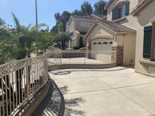 935 Cloverdale Dr, Anaheim CA  92808-1685 exterior