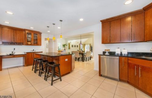 2 Brookview Cir, Dover NJ  07869-4636 exterior