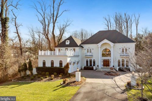 1018 Eaton Dr, Mc Lean, VA 22102-1746