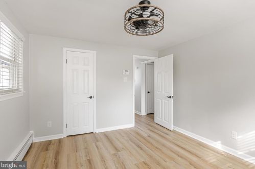 347 Ardmore Ave, Tavistock NJ  08033-1001 exterior