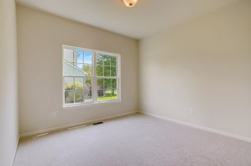 120 Reston Ct, Sycamore IL  60178-3000 exterior