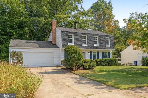 12856 Tewksbury Dr, Herndon, VA 20171-2426