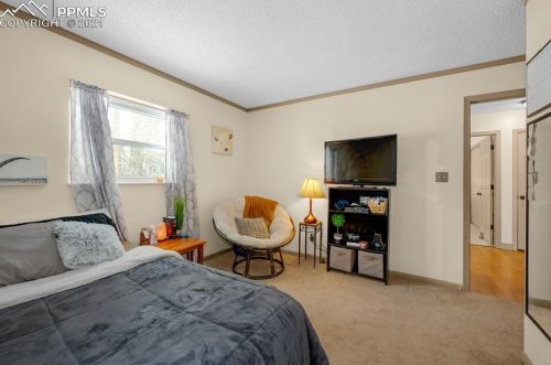 1020 Midland Ave, Woodland Park CO 80863-3311 exterior