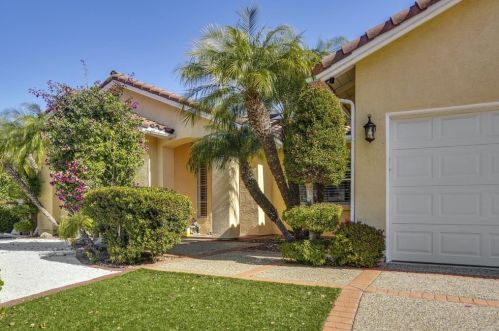 1911 Goodwin Dr, Vista CA  92084-2590 exterior