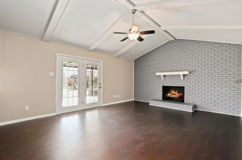 5625 Woodway Dr, Fort Worth TX  76133-2959 exterior