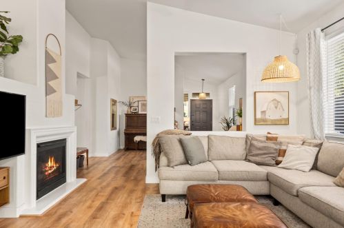2226 Gallup Dr, Folsom, CA 95630-6175